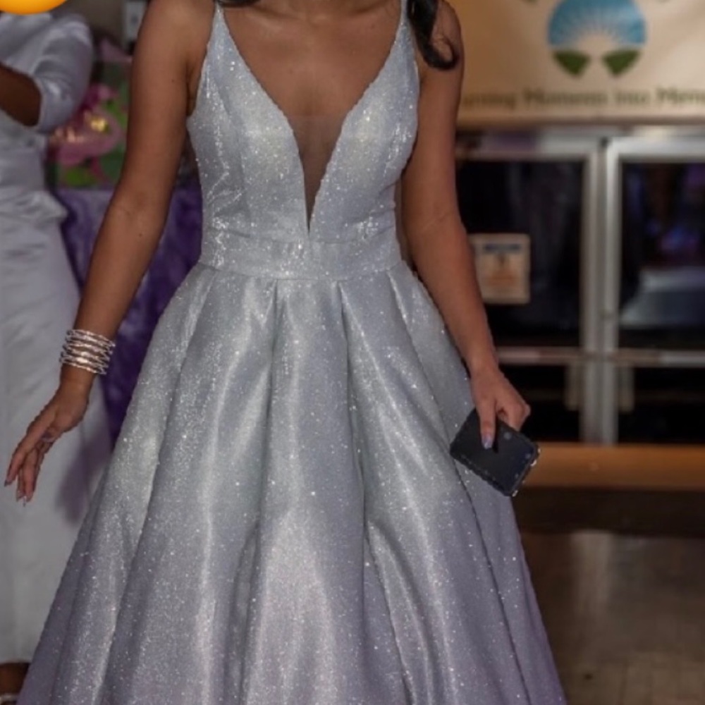 Prom/Sweet 16/ Wedding /Forma Dress in excellent condition.